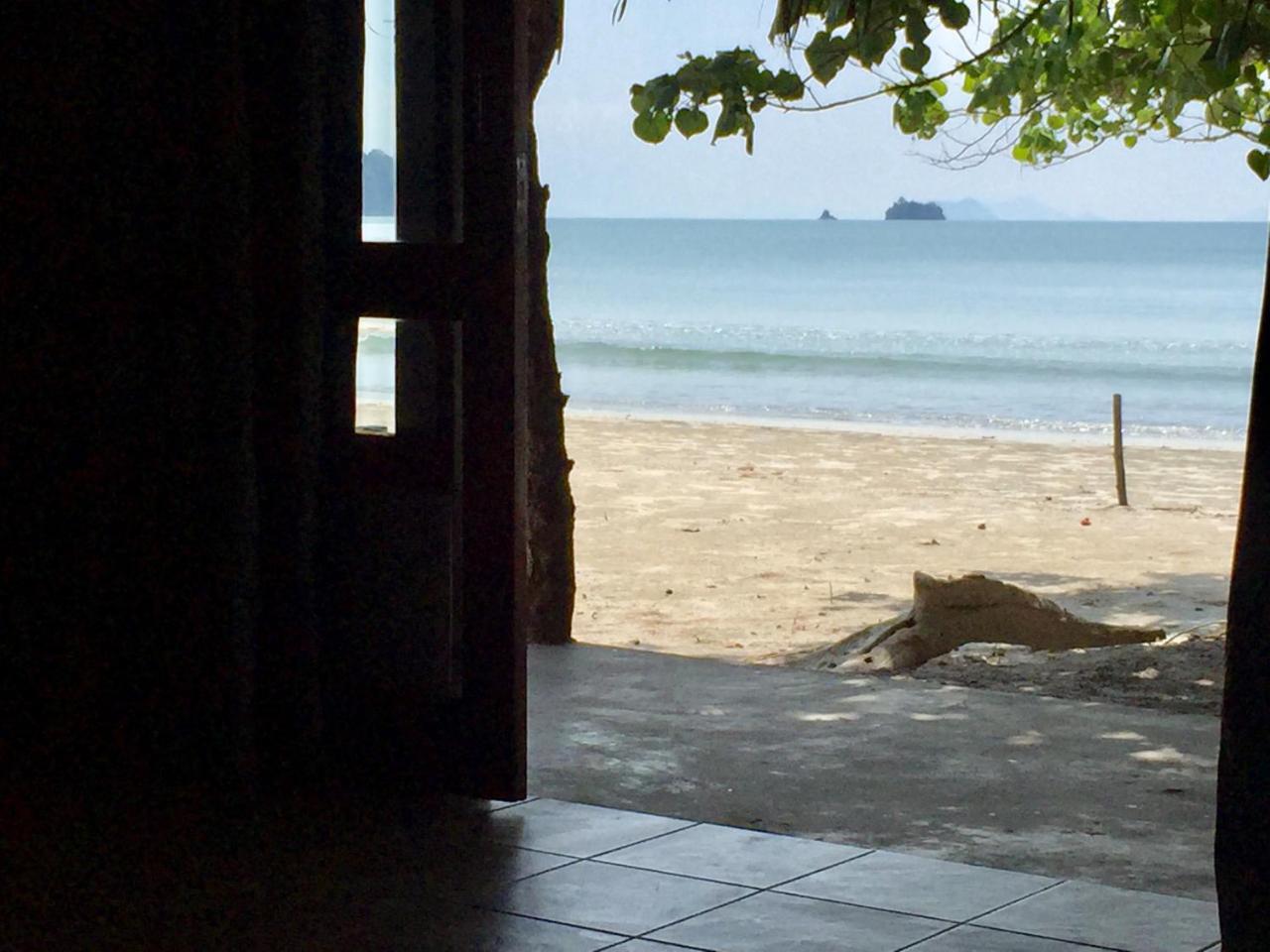 Ailay Hotel Koh Phayam Exterior foto